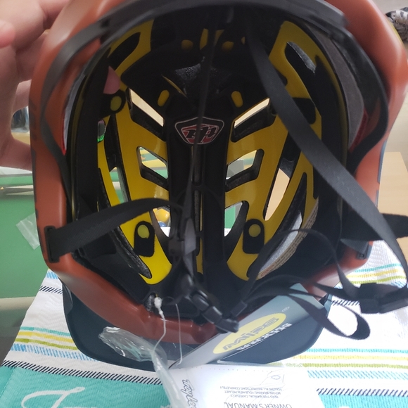 Troy Lee Designs A1 MIPS Bike Helmet - Picture 3 of 9